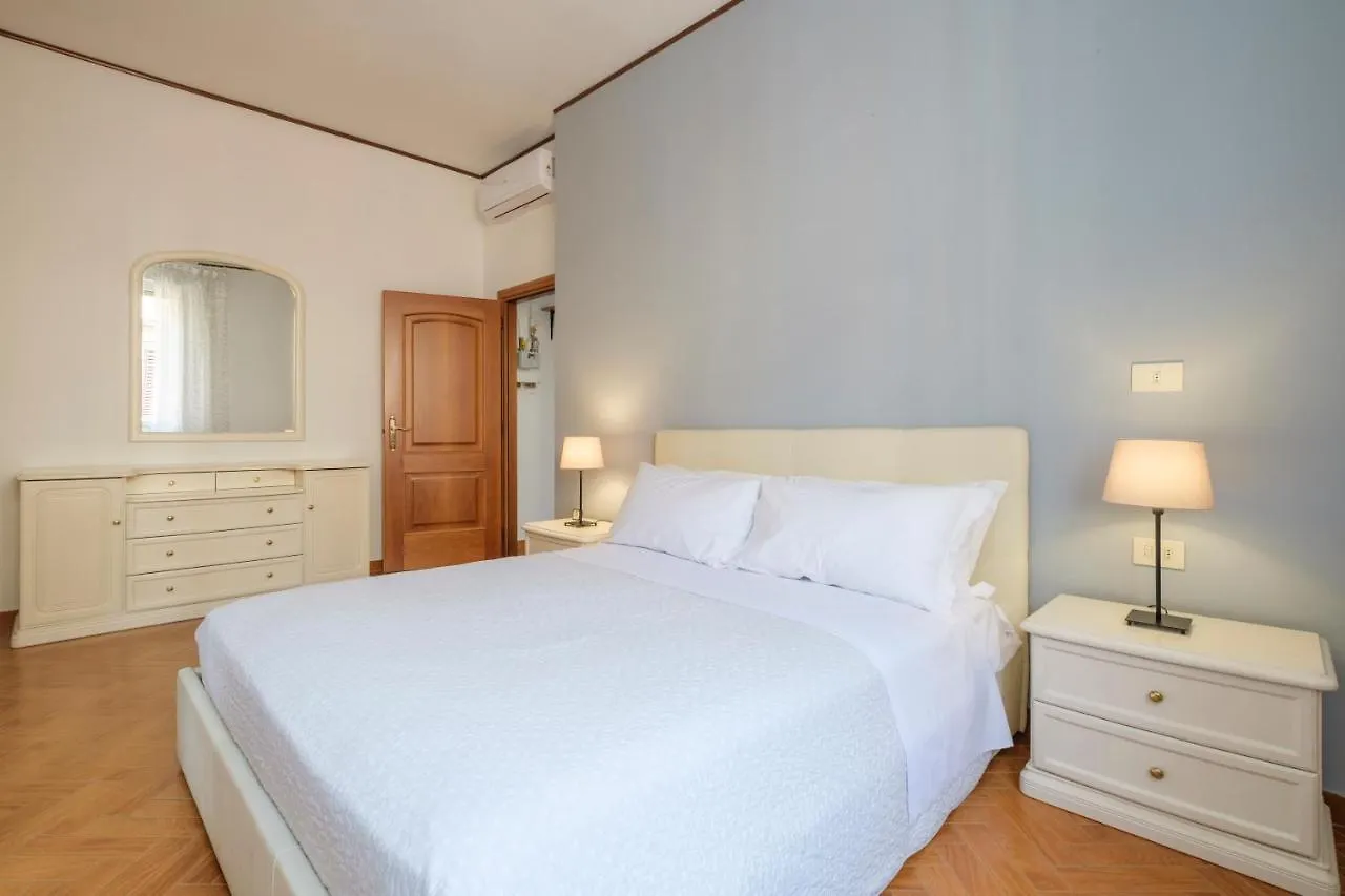 San Pietro House By Studio Vita Bologna Apartment